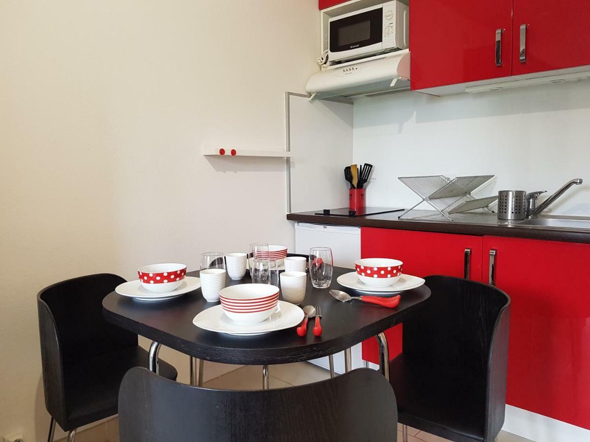 Appartement 2 Pieces Rez-De-Jardin A 2 Pas De La Plage Et De La Thalasso Cabourg Eksteriør bilde
